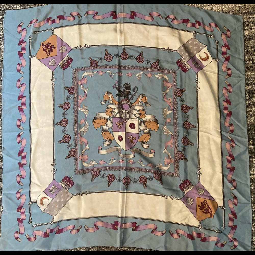100% Echo silk scarf